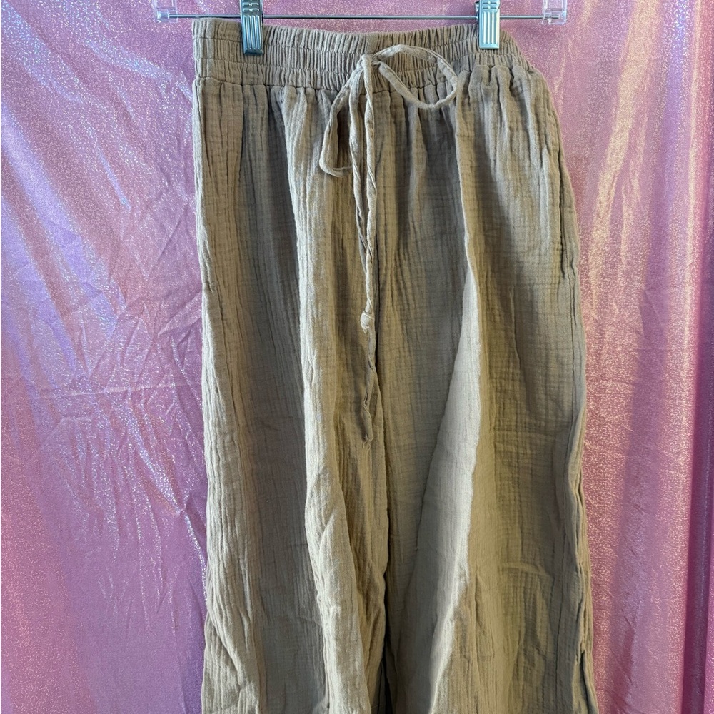brown pants